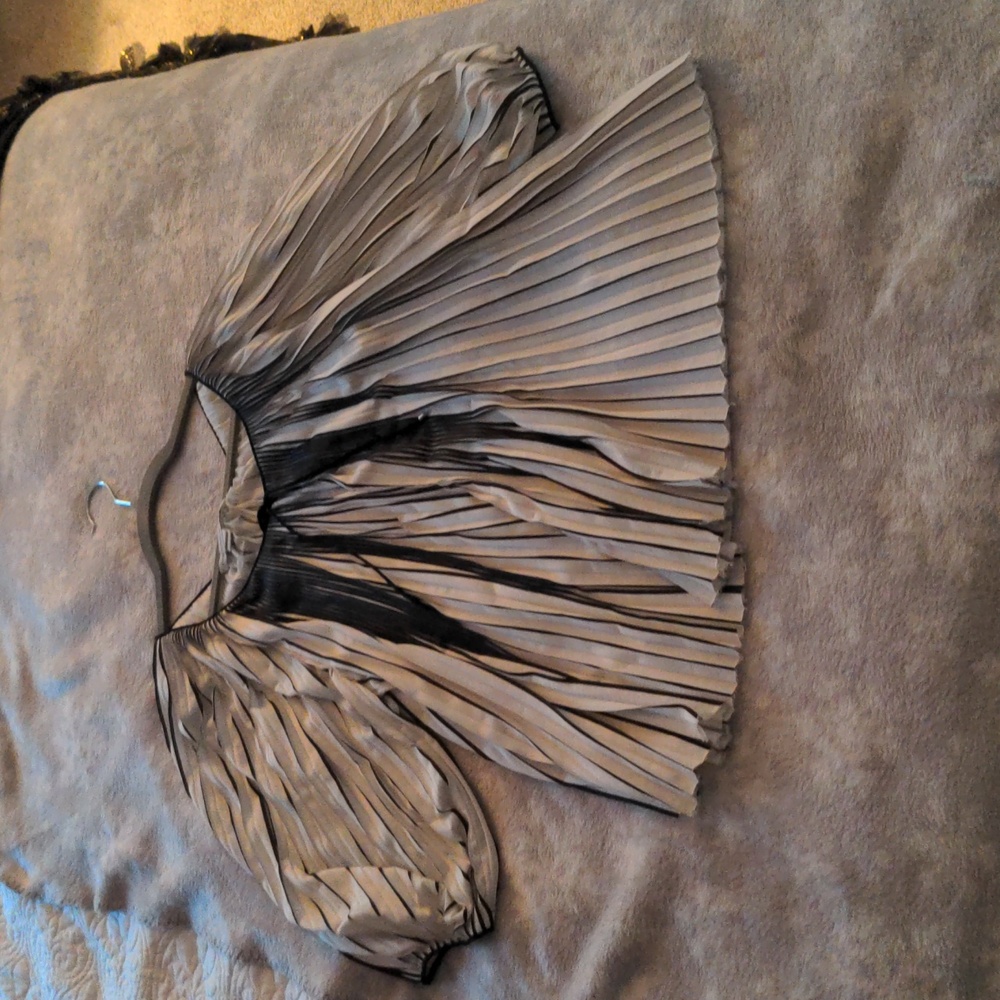 DVF Diane Von Furstenberg New Keoni Blouse Womens 2 White Peasant Pleated